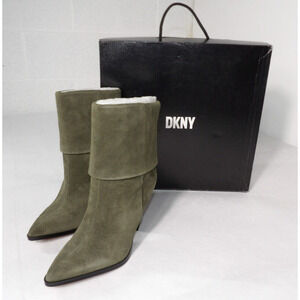 DKNY Cerise Ankle Booti Wm Sz 7.5 Oiled Suede Green New Pointed Stacked Heel Cuf